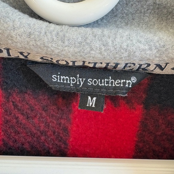 simply southern top  size medium - Picture 4 of 6